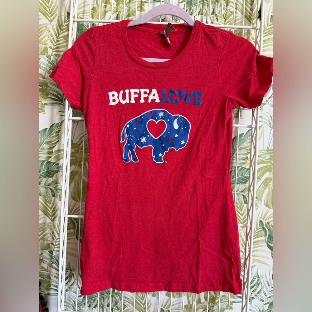 BuffaLove/Buffalo T-Shirt